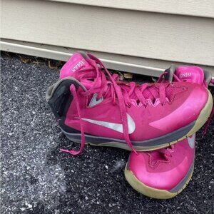 Goth y2k indie normcore gorpcore fisherman Nike  Basketball Shoes Women’s Size 7